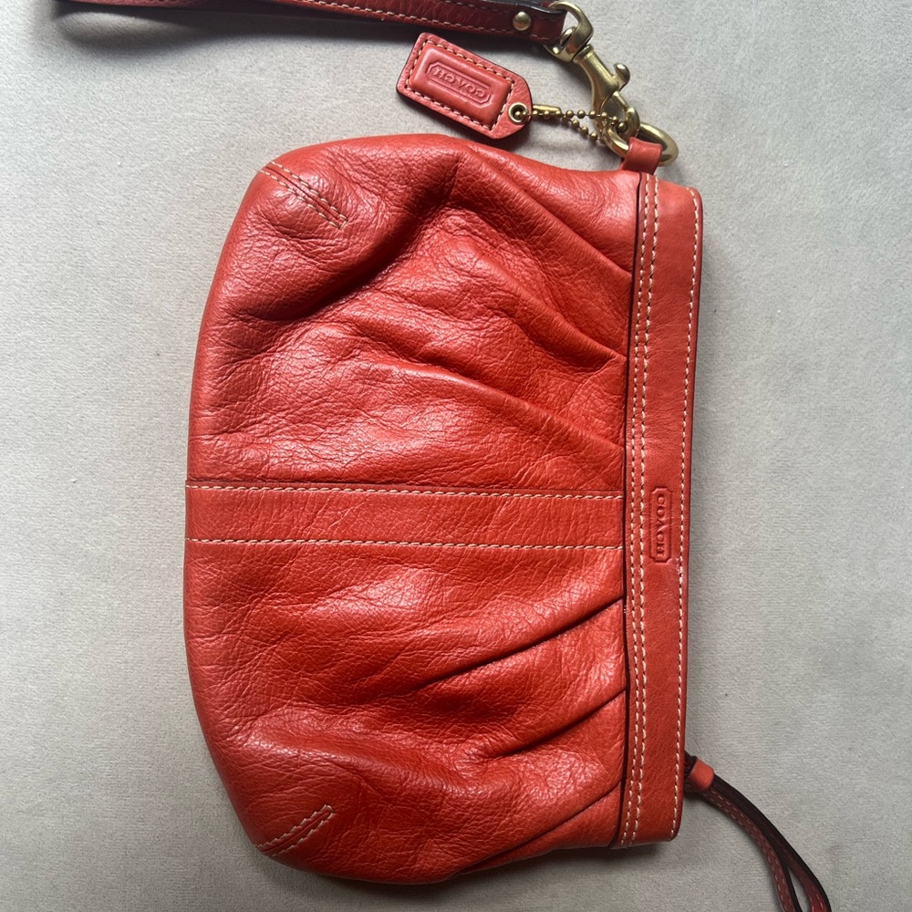 Coach Orange Leather Clutch Bag wristlet excellent condition